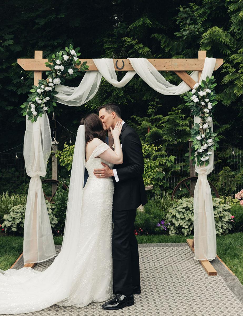 A couple, photographed by Andrew Bidylo, Vancouver's wedding photographer.